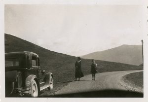 Anonyme sur la route c.1950