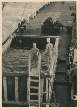 Anonyme piscine en mer c.1934