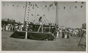 Anonyme défilé de mode c.1933